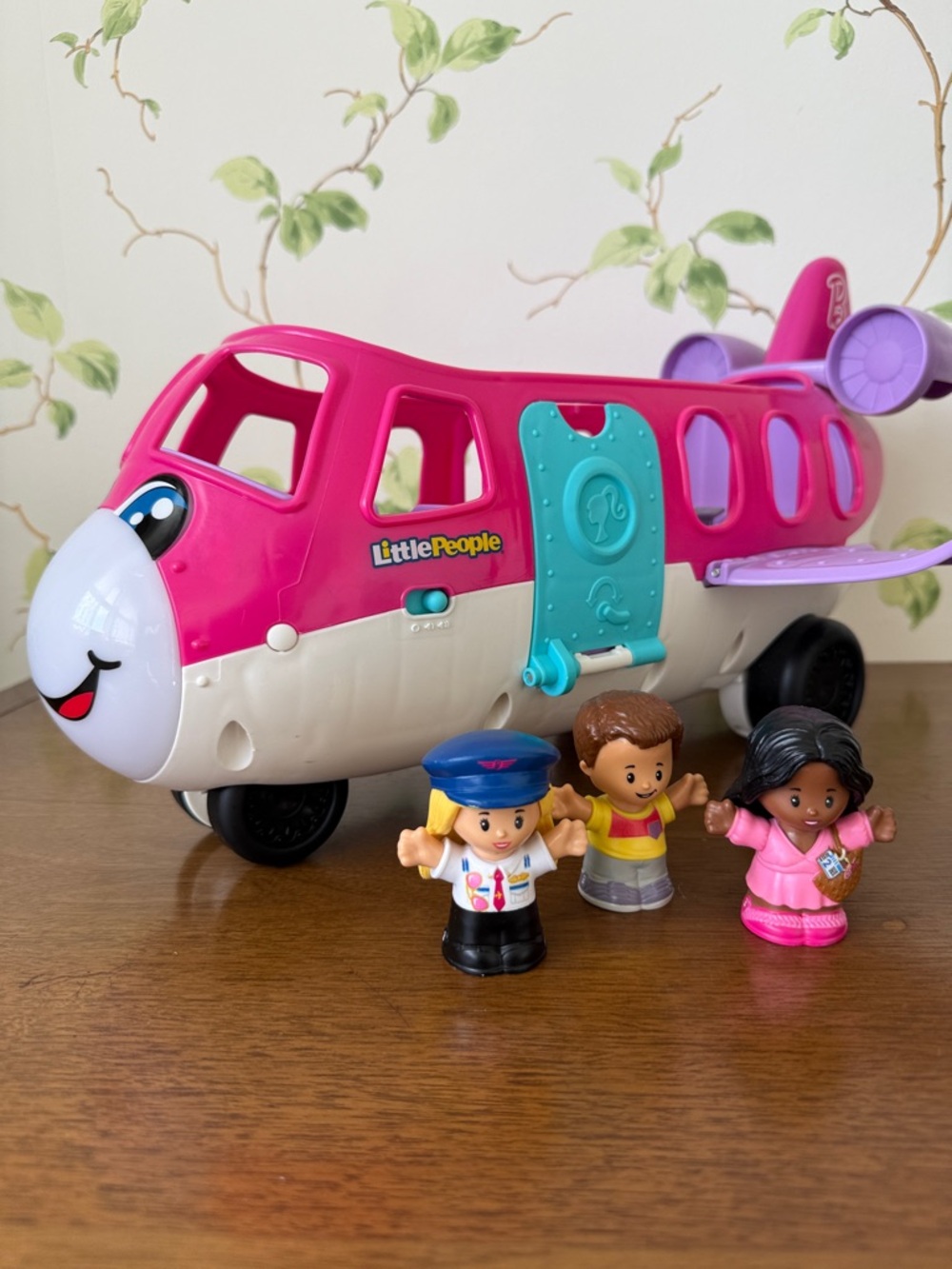 Fisher-Price Little People Barbie Dream Airplane - Music - Lights